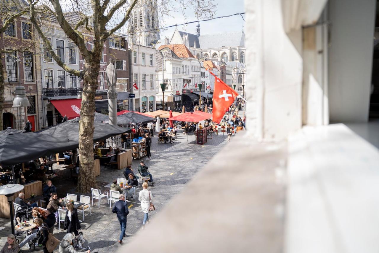 Ginny'S Studio Op De Grote Markt Бреда Экстерьер фото